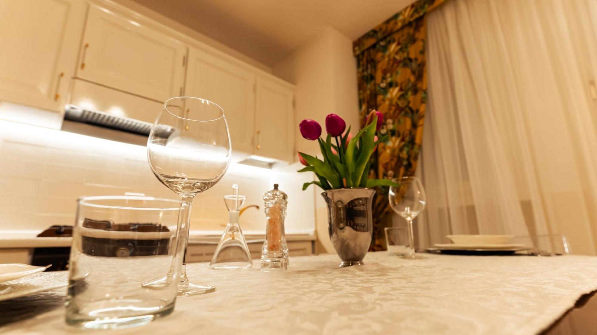 New Cozy Apartment - City Centre Lecco Extérieur photo