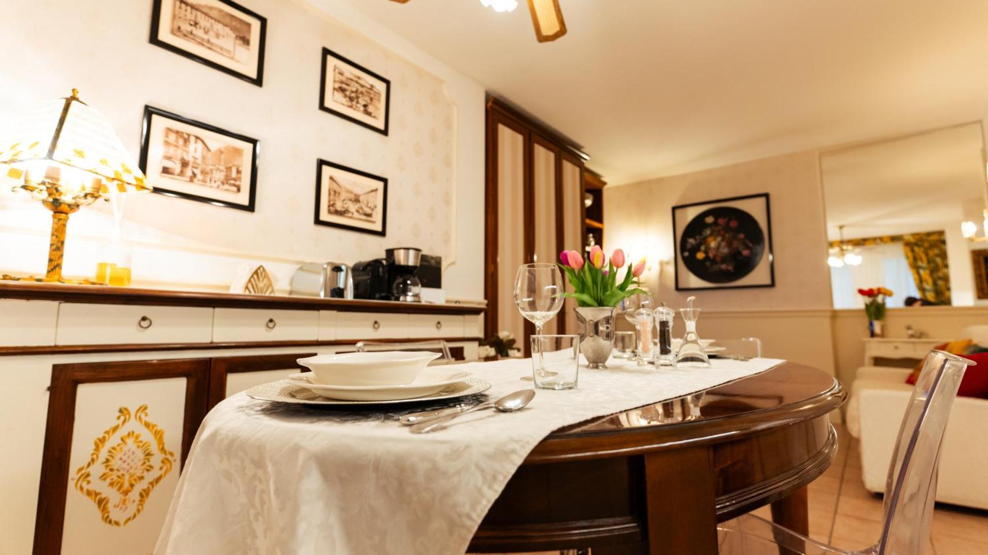 New Cozy Apartment - City Centre Lecco Extérieur photo