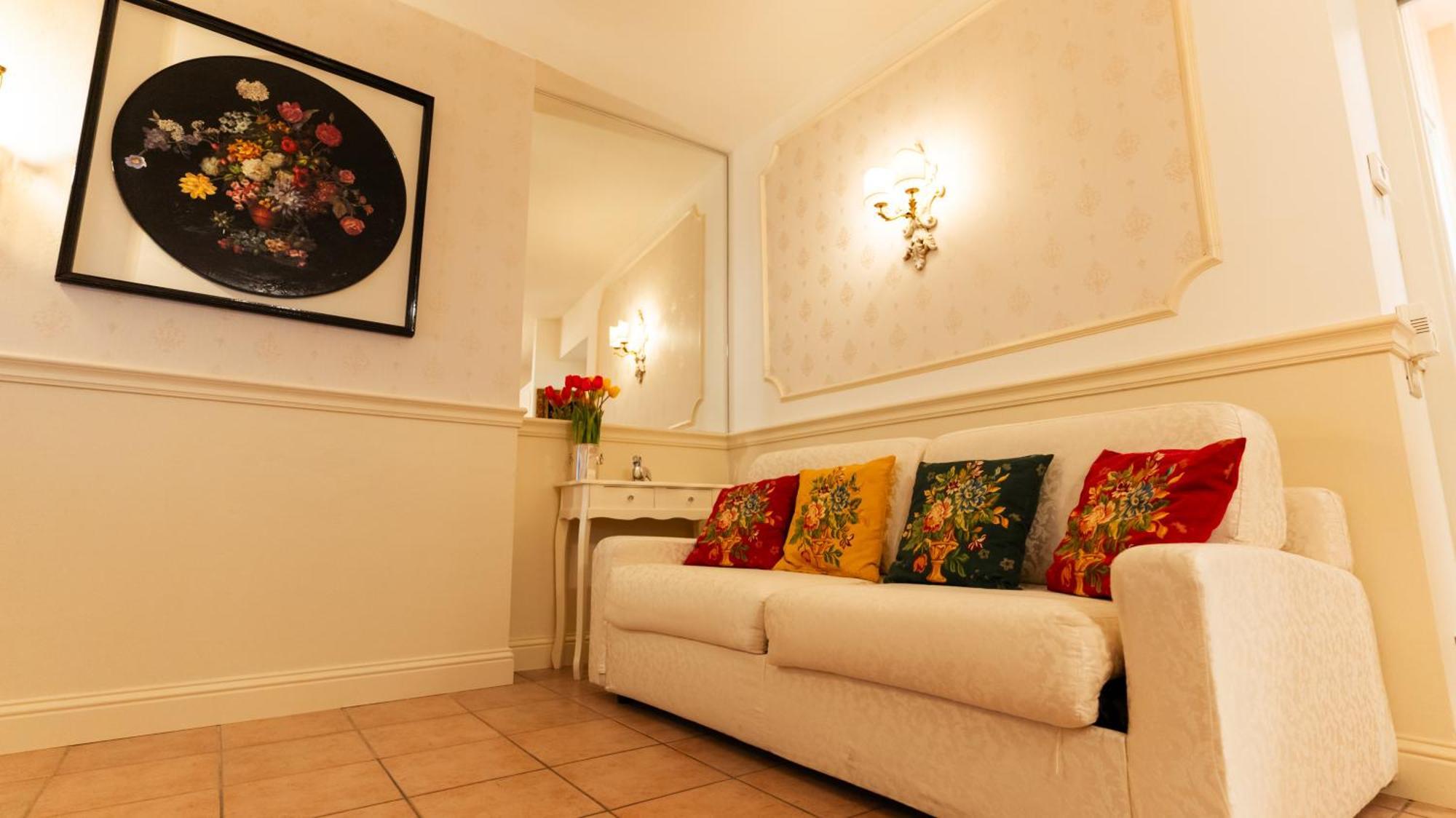 New Cozy Apartment - City Centre Lecco Extérieur photo